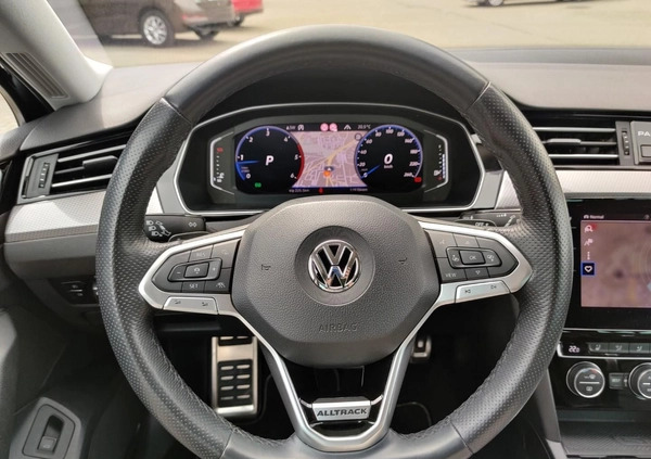 Volkswagen Passat cena 125900 przebieg: 119702, rok produkcji 2019 z Mońki małe 211